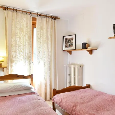 Castelli شقة فندقية 2*