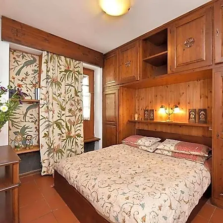 Apart Otel Castelli 2*
