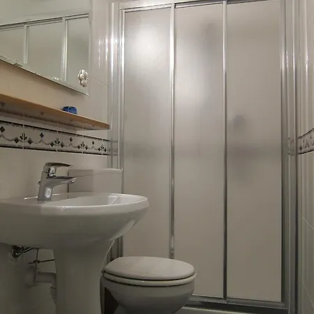 Castelli بيريوِل تْشيرفينيا